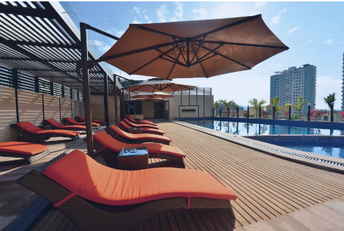 Barry Boutique Seaview Hotel Sanya - Esterno e piscina
